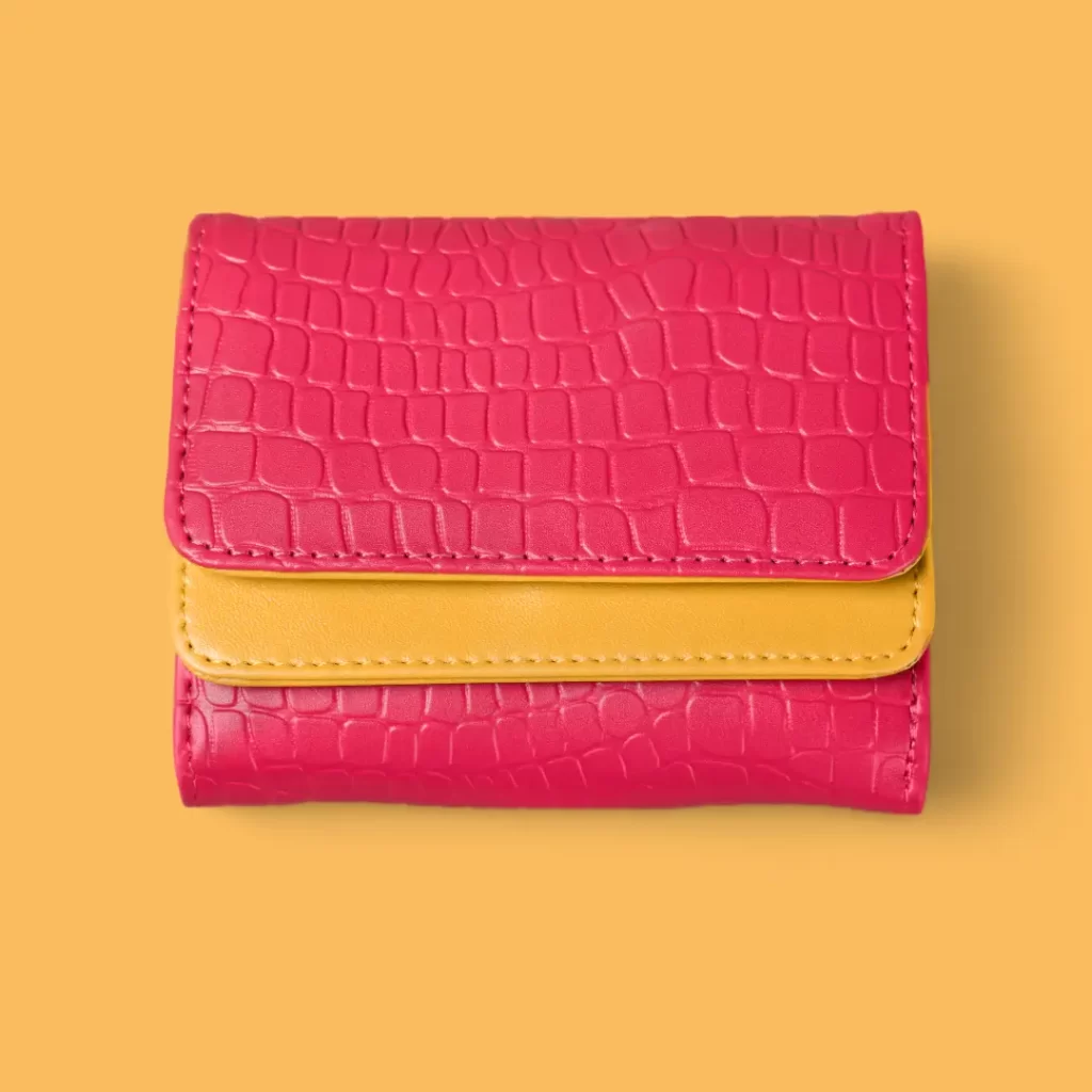 pink leather purse - order of adjectives in English